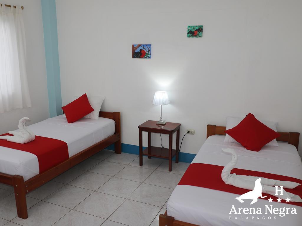 Hostal Arena Negra Puerto Ayora  Exterior foto
