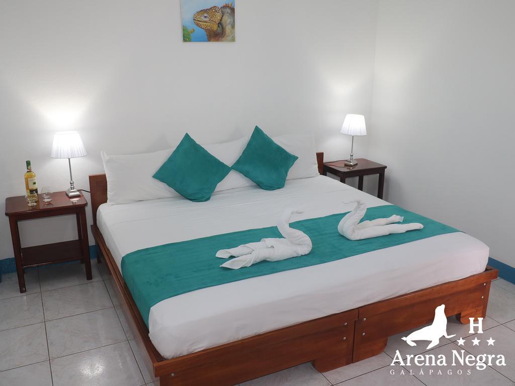 Hostal Arena Negra Puerto Ayora  Exterior foto