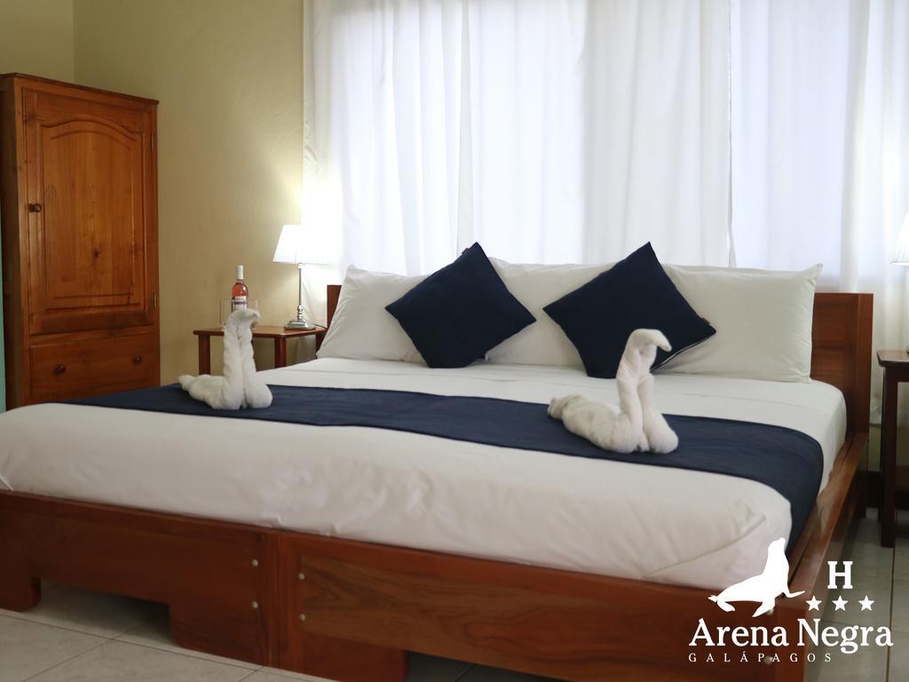 Hostal Arena Negra Puerto Ayora  Exterior foto