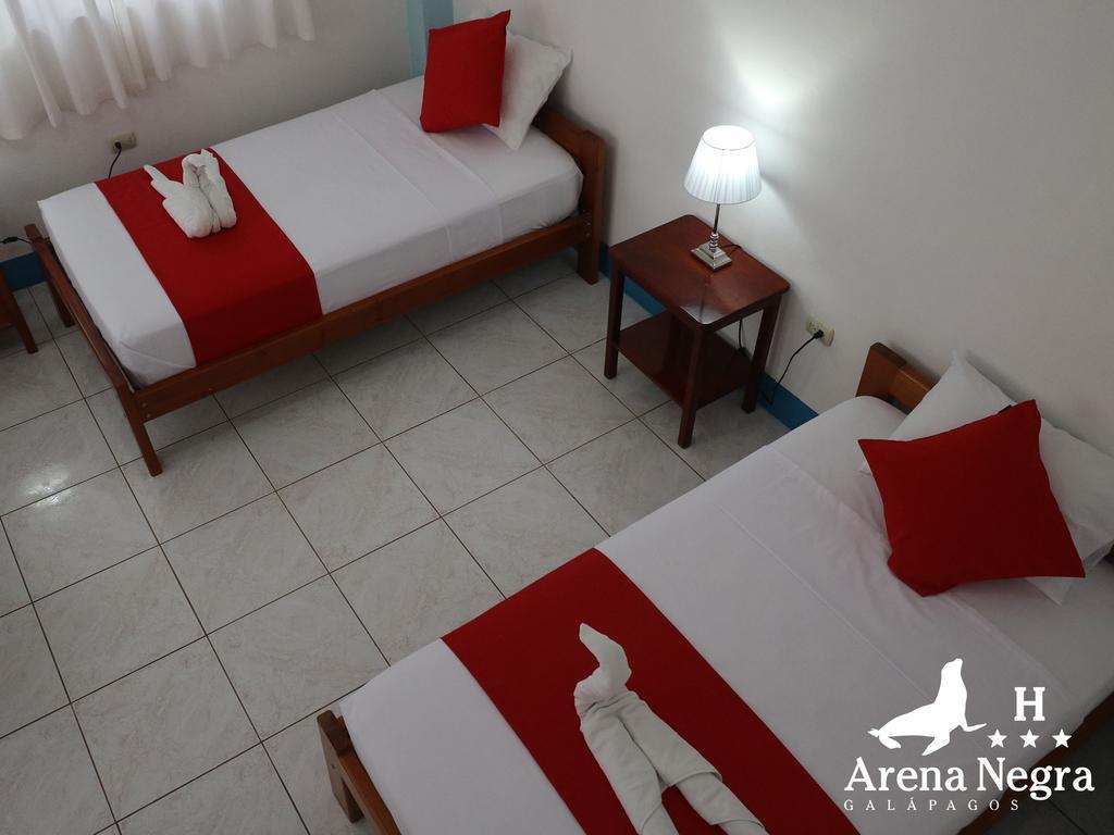 Hostal Arena Negra Puerto Ayora  Exterior foto