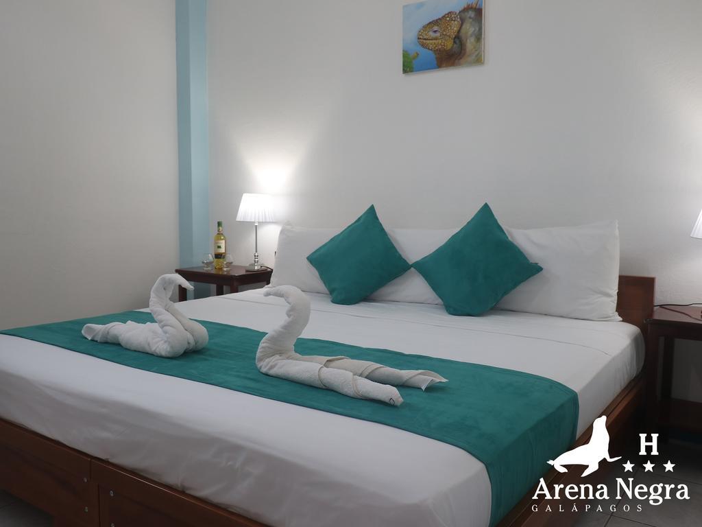 Hostal Arena Negra Puerto Ayora  Exterior foto