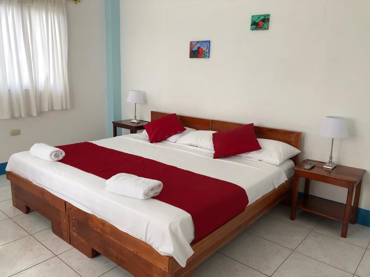 Hostal Arena Negra Puerto Ayora  Exterior foto